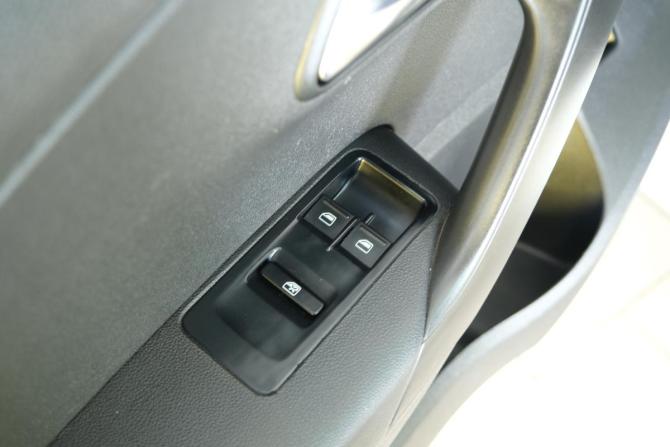 Volkswagen Polo V с пробегом 2012 года, цена 749 000 рублей, 165500 км, седан, Автокод Объявления