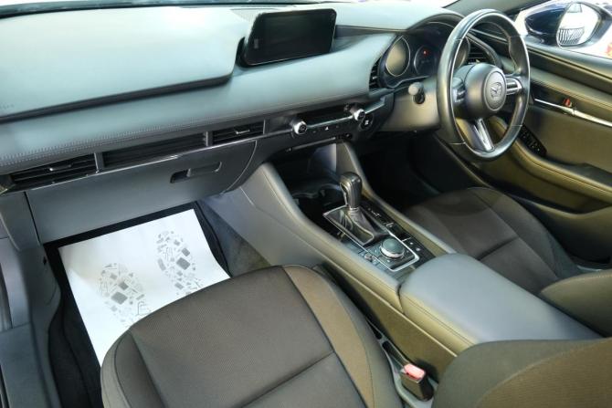 Mazda 3 IV (BP) с пробегом 2019 года, цена 1 699 000 рублей, 39000 км, хэтчбек, Автокод Объявления