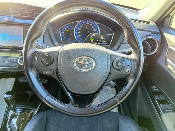 Toyota Corolla XI (E160 E170 E180) Рестайлинг 1 с пробегом 2015 года, цена 1 196 000 рублей, 211190 км, универсал, Автокод Объявления