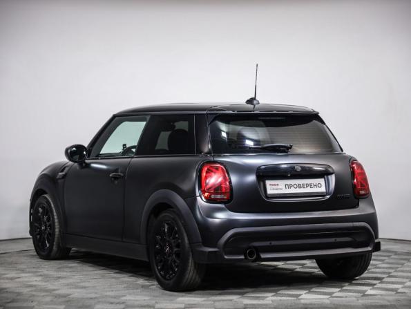 Mini Hatch III (F55/F56) Рестайлинг 2 с пробегом 2021 года, цена 2 399 000 рублей, 70681 км, хэтчбек, Автокод Объявления
