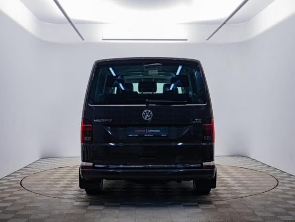 Volkswagen Multivan T6 с пробегом 2017 года, цена 3 288 000 рублей, 186699 км, минивэн, Автокод Объявления