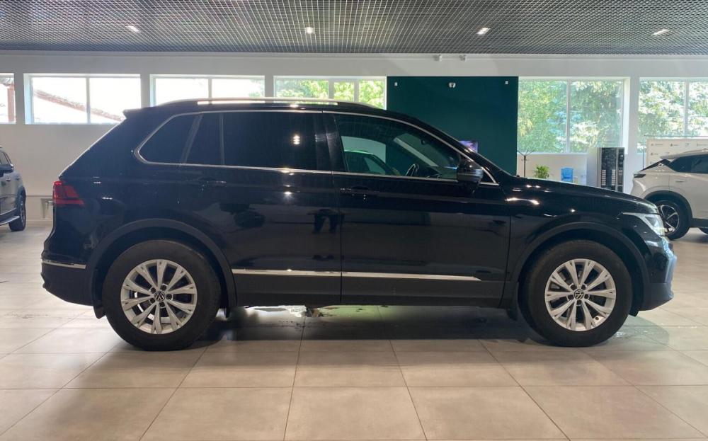 Volkswagen Tiguan II Рестайлинг Великий Новгород  - изображение 8