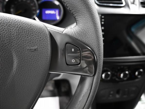 Renault Sandero II с пробегом 2017 года, цена 1 115 000 рублей, 123452 км, хэтчбек, Автокод Объявления