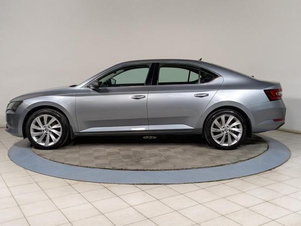 Skoda Superb III с пробегом 2018 года, цена 1 844 900 рублей, 260000 км, лифтбек, Автокод Объявления