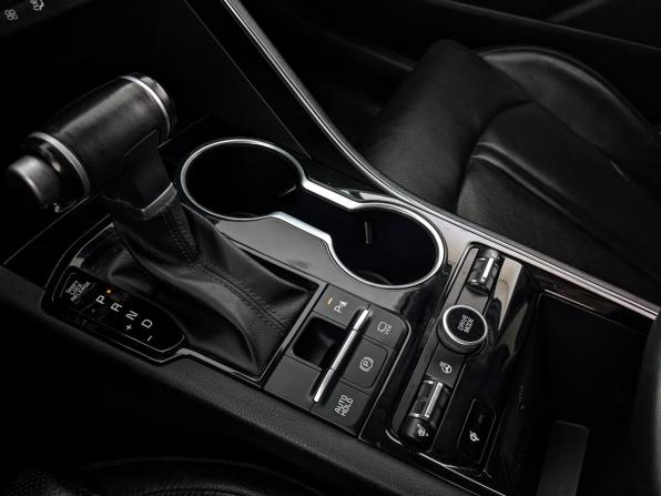 Kia K5 III с пробегом 2021 года, цена 2 420 000 рублей, 95574 км, седан, Автокод Объявления
