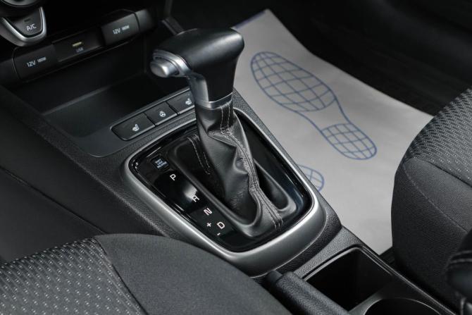 Kia Rio IV Рестайлинг с пробегом 2021 года, цена 1 459 000 рублей, 152112 км, седан, Автокод Объявления
