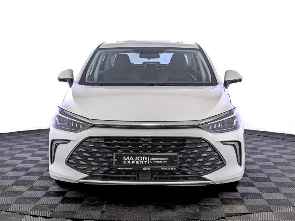 BAIC U5 Plus с пробегом 2023 года, цена 725 000 рублей, 182042 км, седан, Автокод Объявления