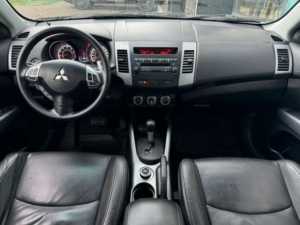 Mitsubishi Outlander II Рестайлинг с пробегом 2010 года, цена 997 000 рублей, 255608 км, внедорожник, Автокод Объявления