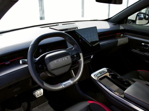 JETOUR DASHING I с пробегом 2024 года, цена 2 275 000 рублей, 14000 км, внедорожник, Автокод Объявления