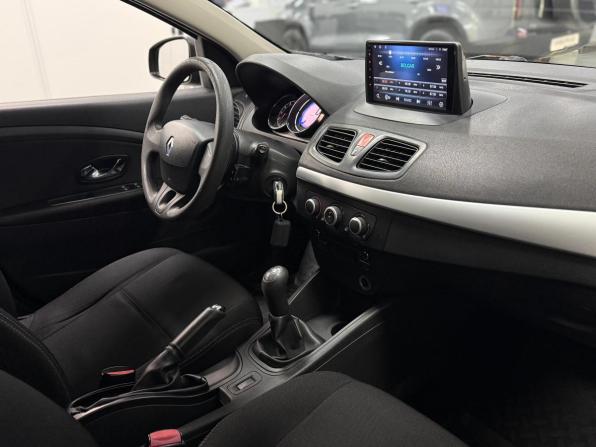 Renault Megane III Рестайлинг с пробегом 2014 года, цена 790 000 рублей, 124000 км, хэтчбек, Автокод Объявления