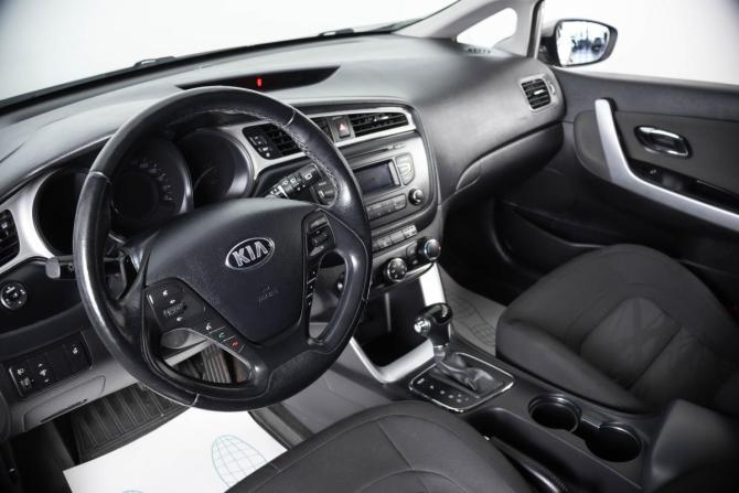 Kia Ceed II Рестайлинг с пробегом 2015 года, цена 1 549 000 рублей, 91800 км, хэтчбек, Автокод Объявления