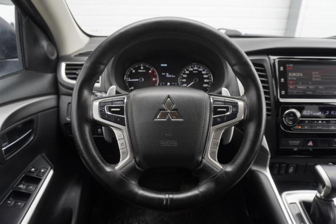 Mitsubishi Pajero Sport III с пробегом 2018 года, цена 2 989 000 рублей, 202100 км, внедорожник, Автокод Объявления