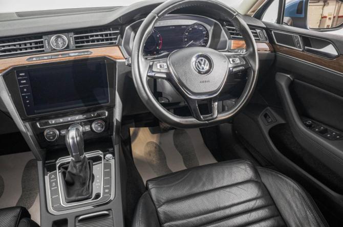 Volkswagen Passat B8 с пробегом 2017 года, цена 2 049 000 рублей, 43000 км, седан, Автокод Объявления