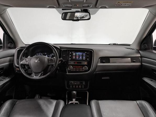 Mitsubishi Outlander III Рестайлинг 3 с пробегом 2019 года, цена 2 250 000 рублей, 151000 км, внедорожник, Автокод Объявления