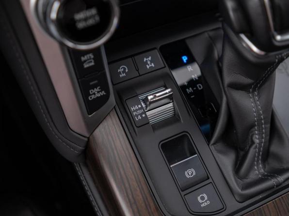 Toyota Land Cruiser 300 Series с пробегом 2021 года, цена 10 100 000 рублей, 38889 км, внедорожник, Автокод Объявления