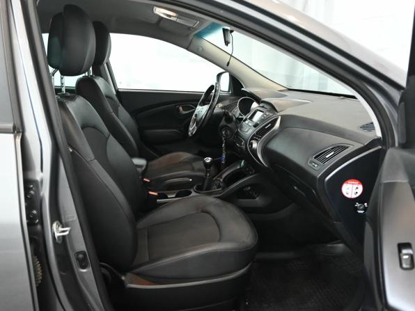 Hyundai ix35 I Рестайлинг с пробегом 2014 года, цена 1 600 000 рублей, 104627 км, внедорожник, Автокод Объявления