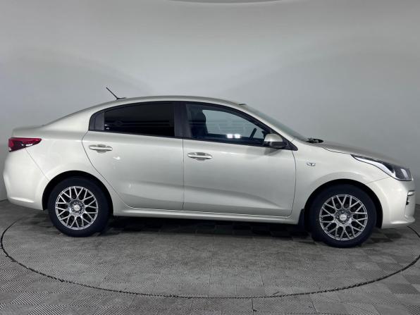 Kia Rio IV с пробегом 2019 года, цена 1 399 000 рублей, 129408 км, седан, Автокод Объявления