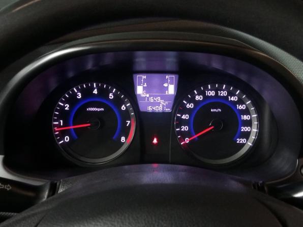 Hyundai Solaris I Рестайлинг с пробегом 2015 года, цена 844 000 рублей, 164081 км, седан, Автокод Объявления