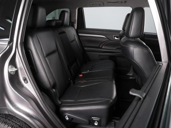 Toyota Highlander III (XU50) Рестайлинг с пробегом 2018 года, цена 3 779 000 рублей, 177517 км, внедорожник, Автокод Объявления