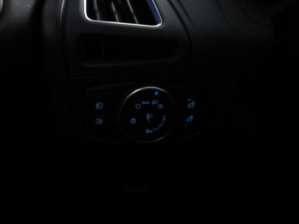 Ford Focus III Рестайлинг с пробегом 2017 года, цена 1 032 051 рубль, 133279 км, хэтчбек, Автокод Объявления