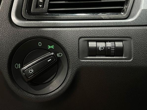 Skoda Rapid I Рестайлинг с пробегом 2017 года, цена 1 149 000 рублей, 145937 км, лифтбек, Автокод Объявления