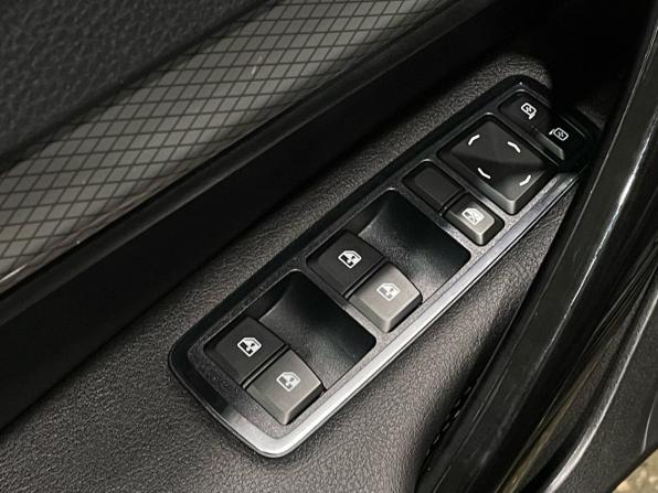 Lada (ВАЗ) Vesta I Рестайлинг (NG) с пробегом 2025 года, цена 1 380 000 рублей, 6976 км, седан, Автокод Объявления