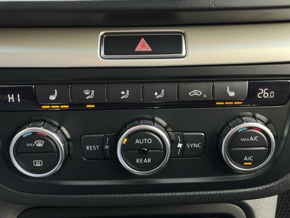 SEAT Alhambra II с пробегом 2013 года, цена 1 250 000 рублей, 304788 км, минивэн, Автокод Объявления