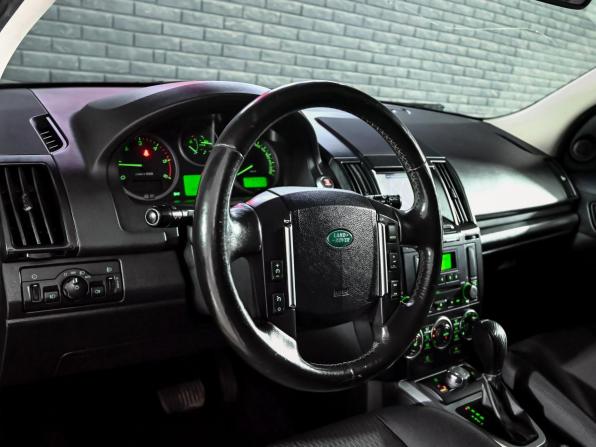 Land Rover Freelander II Рестайлинг с пробегом 2011 года, цена 1 300 000 рублей, 312305 км, внедорожник, Автокод Объявления