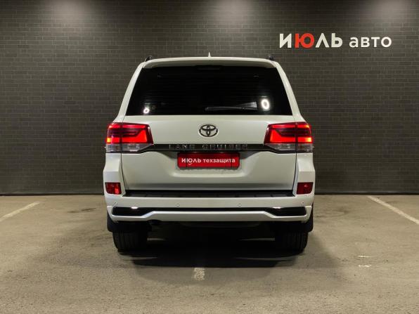 Toyota Land Cruiser 200 Series Рестайлинг 2 с пробегом 2015 года, цена 5 500 000 рублей, 165898 км, внедорожник, Автокод Объявления