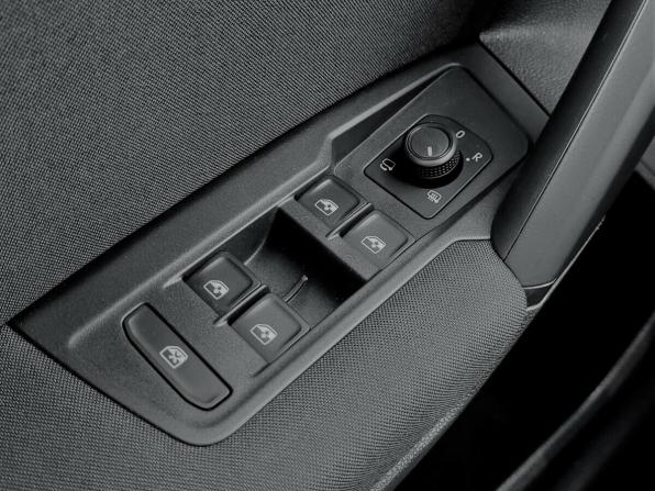 Volkswagen Tiguan II Рестайлинг с пробегом 2021 года, цена 2 390 000 рублей, 114704 км, внедорожник, Автокод Объявления