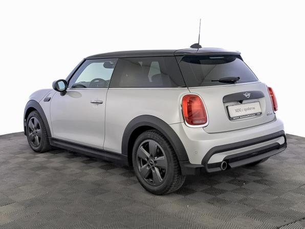 Mini Hatch III (F55/F56) Рестайлинг 2 с пробегом 2021 года, цена 2 690 000 рублей, 39750 км, хэтчбек, Автокод Объявления