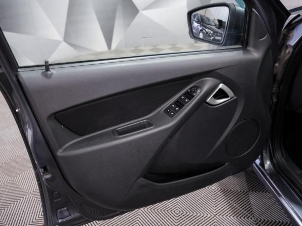Lada (ВАЗ) Granta I Рестайлинг с пробегом 2019 года, цена 696 000 рублей, 134000 км, хэтчбек, Автокод Объявления