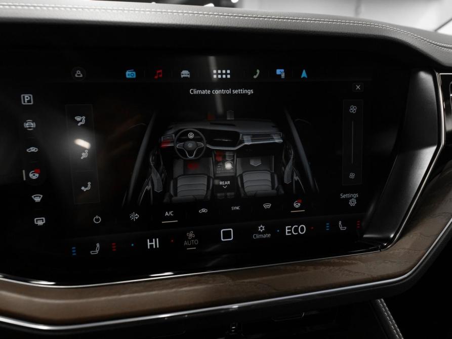 Volkswagen Touareg III Рестайлинг Москва  - изображение 19