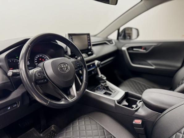 Toyota RAV4 V (XA50) с пробегом 2019 года, цена 3 145 000 рублей, 107700 км, внедорожник, Автокод Объявления