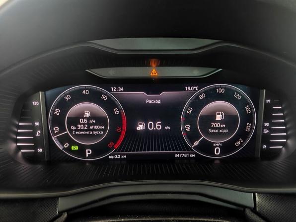 Skoda Rapid II с пробегом 2021 года, цена 935 000 рублей, 347779 км, лифтбек, Автокод Объявления