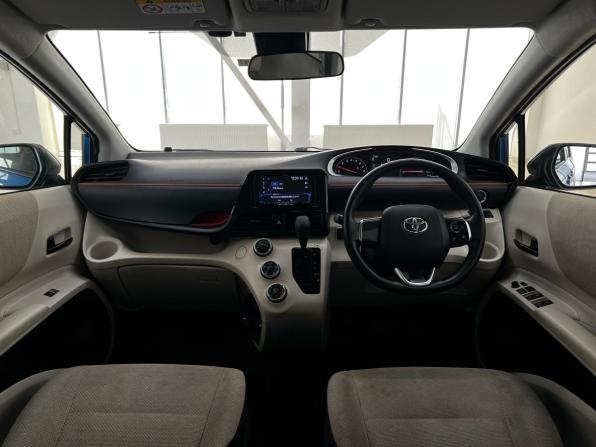 Toyota Sienta II с пробегом 2018 года, цена 1 515 000 рублей, 142210 км, минивэн, Автокод Объявления