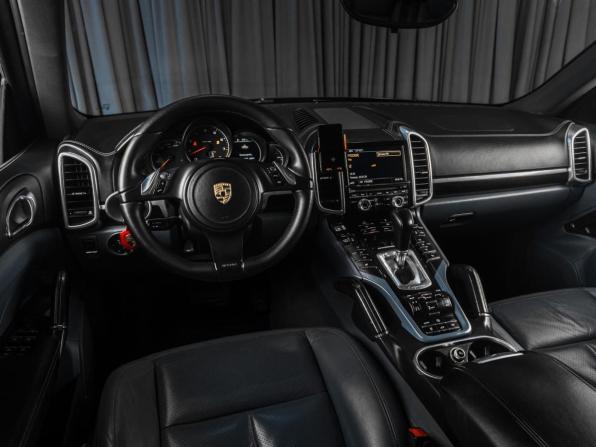 Porsche Cayenne II (958) с пробегом 2012 года, цена 2 300 000 рублей, 197803 км, внедорожник, Автокод Объявления