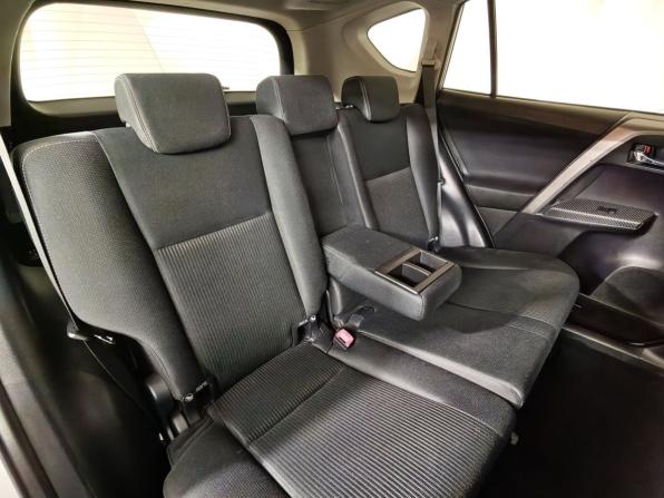 Toyota RAV4 IV (XA40) с пробегом 2015 года, цена 1 399 000 рублей, 297382 км, внедорожник, Автокод Объявления