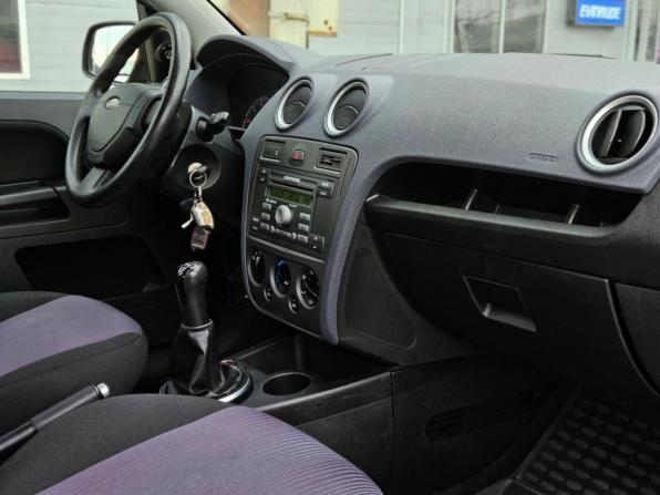 Ford Fusion I Рестайлинг с пробегом 2010 года, цена 570 000 рублей, 125000 км, хэтчбек, Автокод Объявления