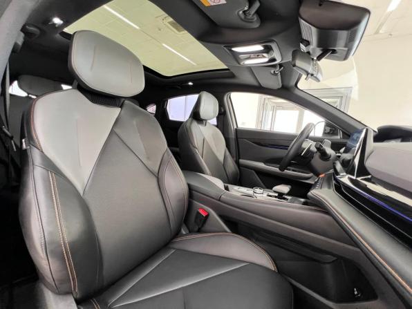 Changan UNI-V I с пробегом 2023 года, цена 2 130 000 рублей, 40544 км, лифтбек, Автокод Объявления