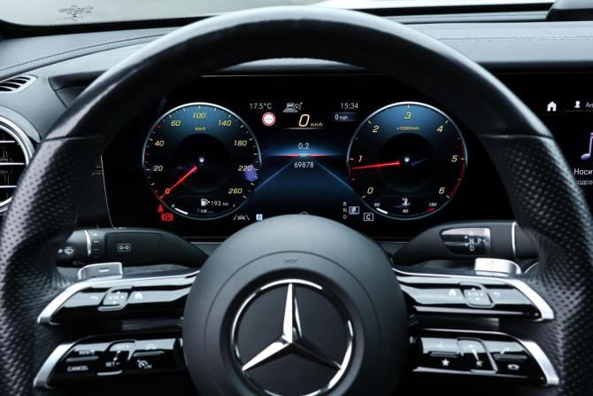 Mercedes-Benz E-Класс V (W213 S213 C238) Рестайлинг с пробегом 2020 года, цена 4 448 000 рублей, 69100 км, седан, Автокод Объявления