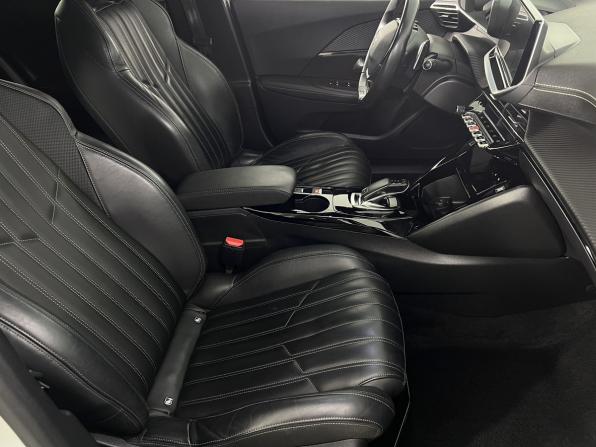 Peugeot 2008 II с пробегом 2020 года, цена 2 199 000 рублей, 73739 км, внедорожник, Автокод Объявления