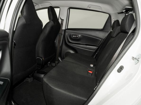 Toyota Vitz III (XP130) Рестайлинг 2 с пробегом 2017 года, цена 928 500 рублей, 84675 км, хэтчбек, Автокод Объявления