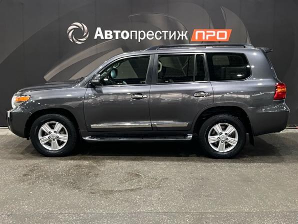 Toyota Land Cruiser 200 Series Рестайлинг 1 с пробегом 2014 года, цена 3 240 000 рублей, 244304 км, внедорожник, Автокод Объявления