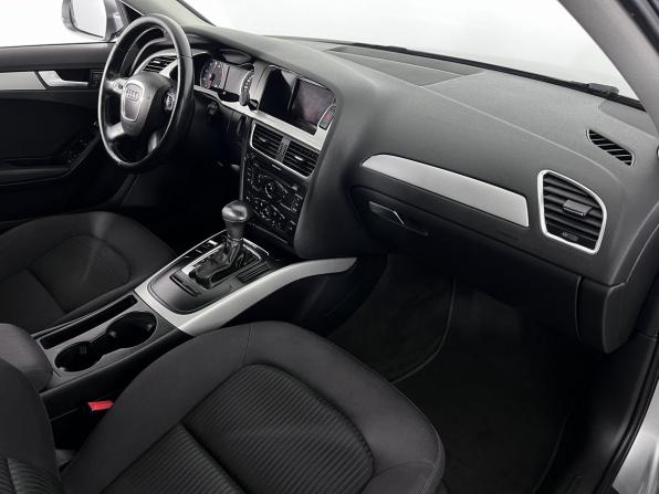 Audi A4 IV (B8) Рестайлинг с пробегом 2011 года, цена 1 089 000 рублей, 247000 км, седан, Автокод Объявления