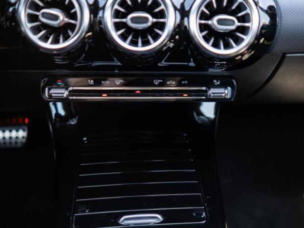 Mercedes-Benz CLA II (C118 X118) с пробегом 2020 года, цена 3 235 000 рублей, 55987 км, седан, Автокод Объявления