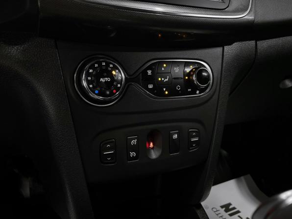Renault Sandero II Рестайлинг с пробегом 2019 года, цена 1 160 000 рублей, 86131 км, хэтчбек, Автокод Объявления