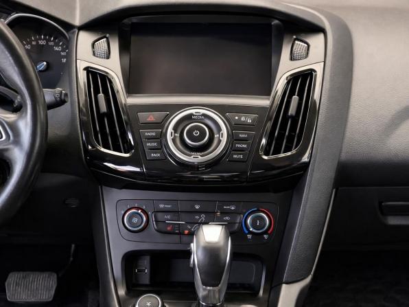 Ford Focus III Рестайлинг с пробегом 2015 года, цена 957 000 рублей, 126922 км, универсал, Автокод Объявления