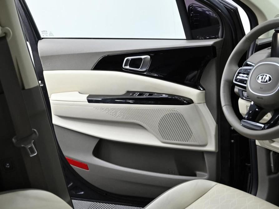 Kia Carnival IV Москва  - изображение 8