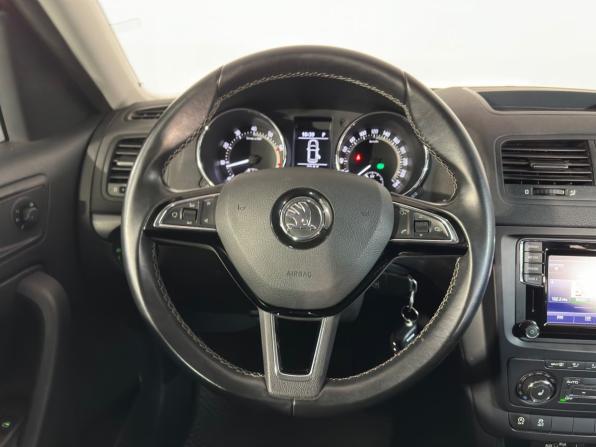 Skoda Yeti I Рестайлинг с пробегом 2017 года, цена 1 549 900 рублей, 80503 км, внедорожник, Автокод Объявления